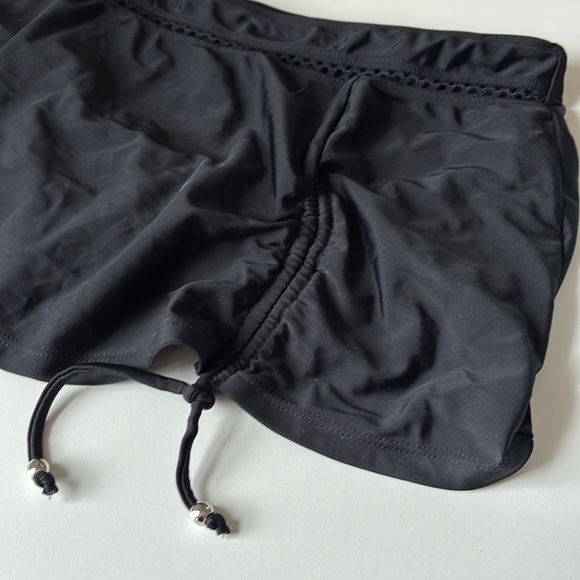 ✨Black Bikini with Adjustable Fit and Quick-Drying Material - Picture 2 of 4